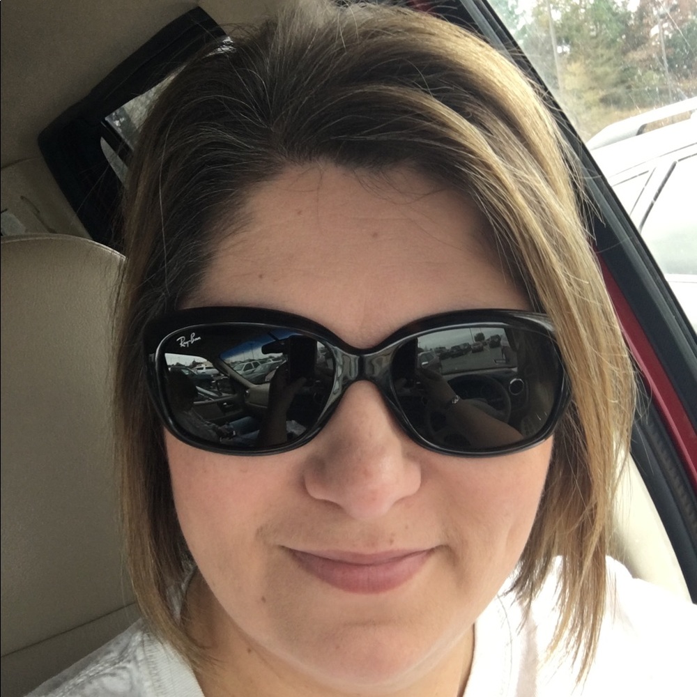 Meet your Posher, Misty